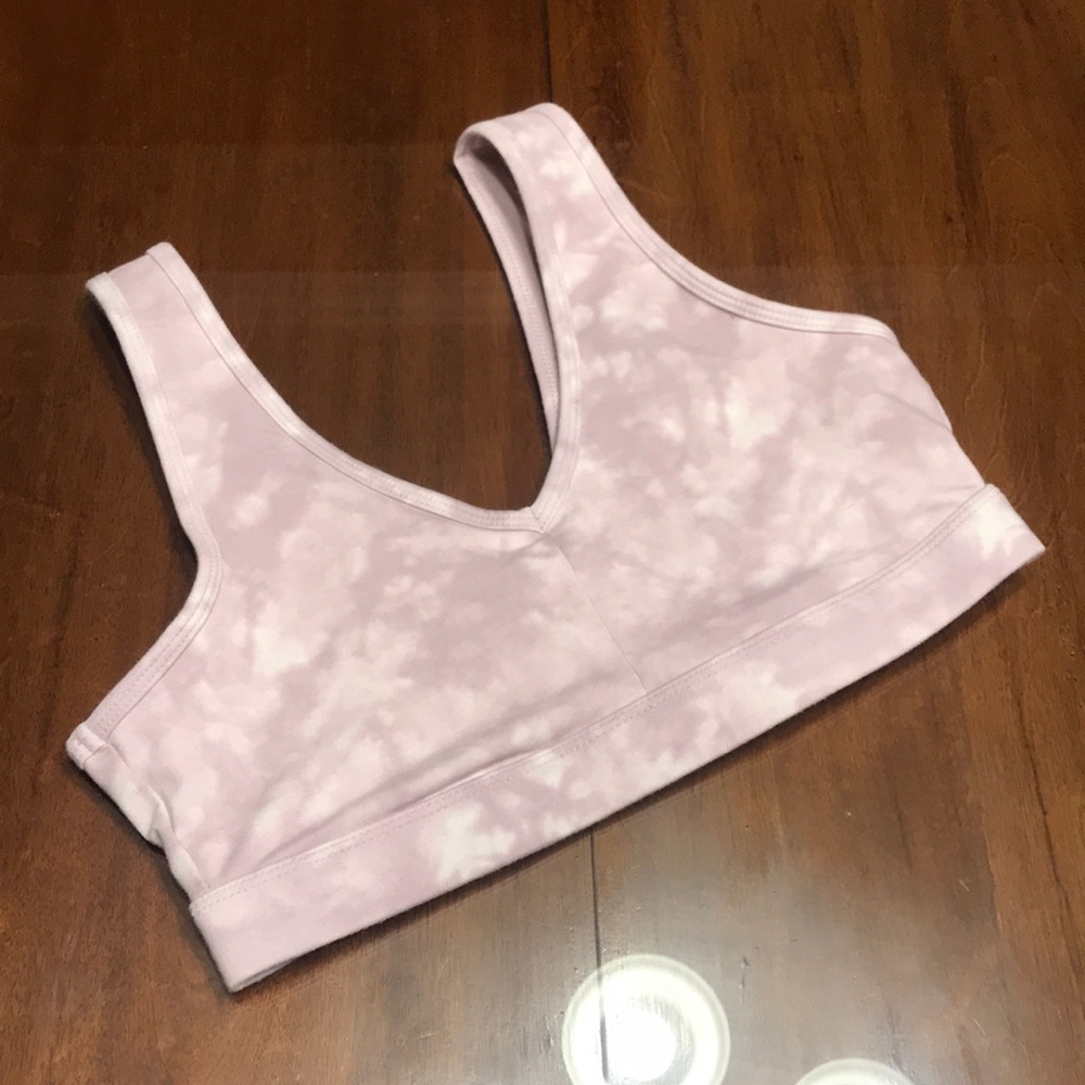 Sports bra